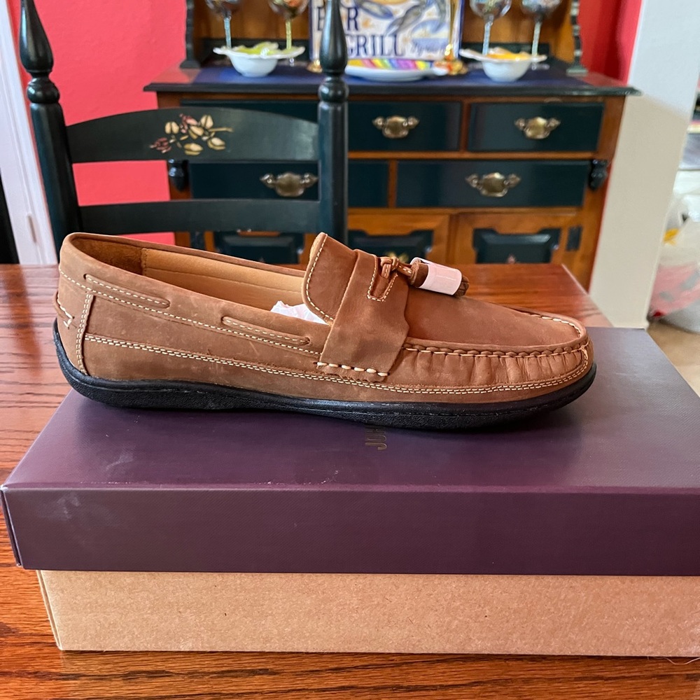 Men’s loafers 9 1/2